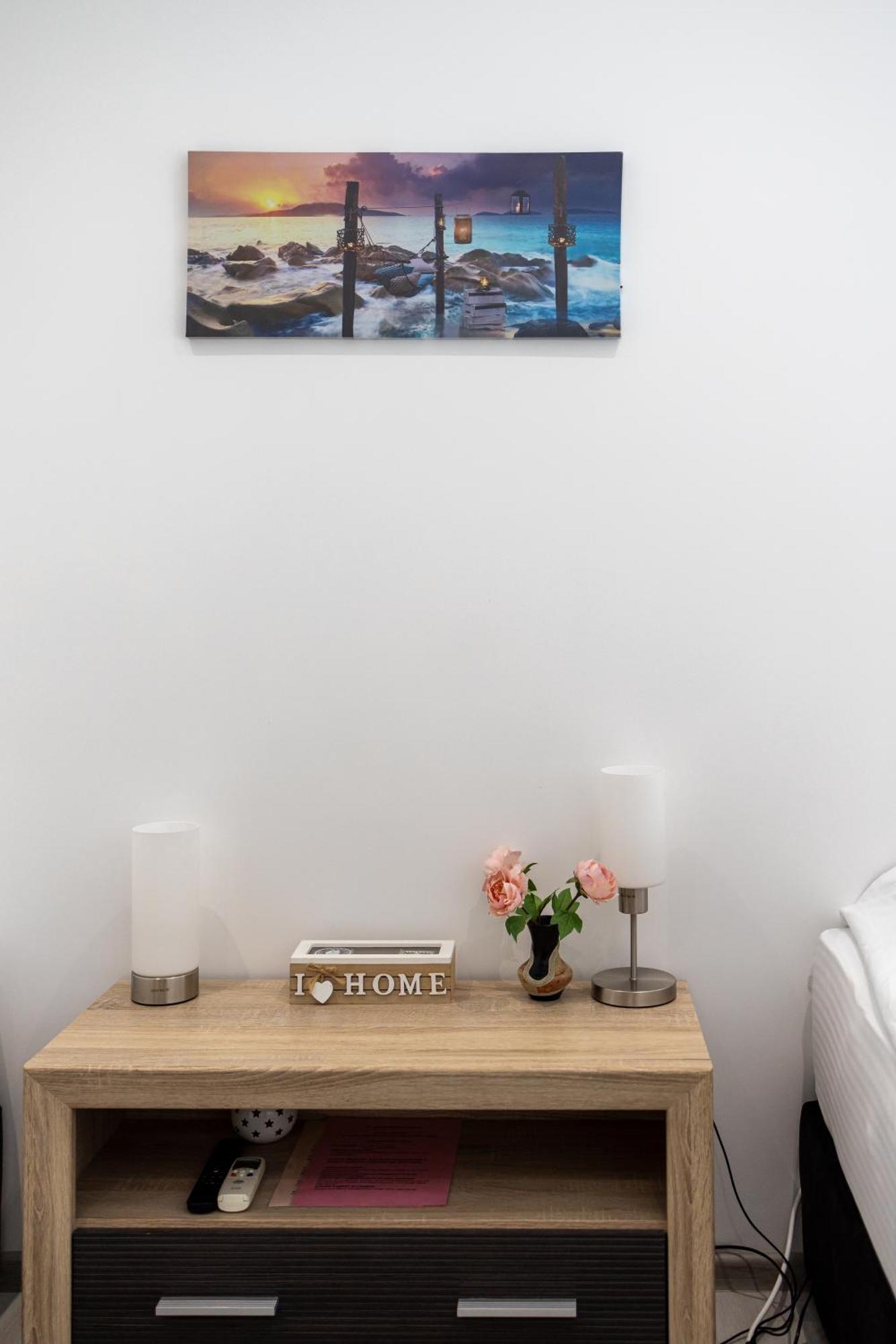 E-Home Apartments Warna Exterior foto