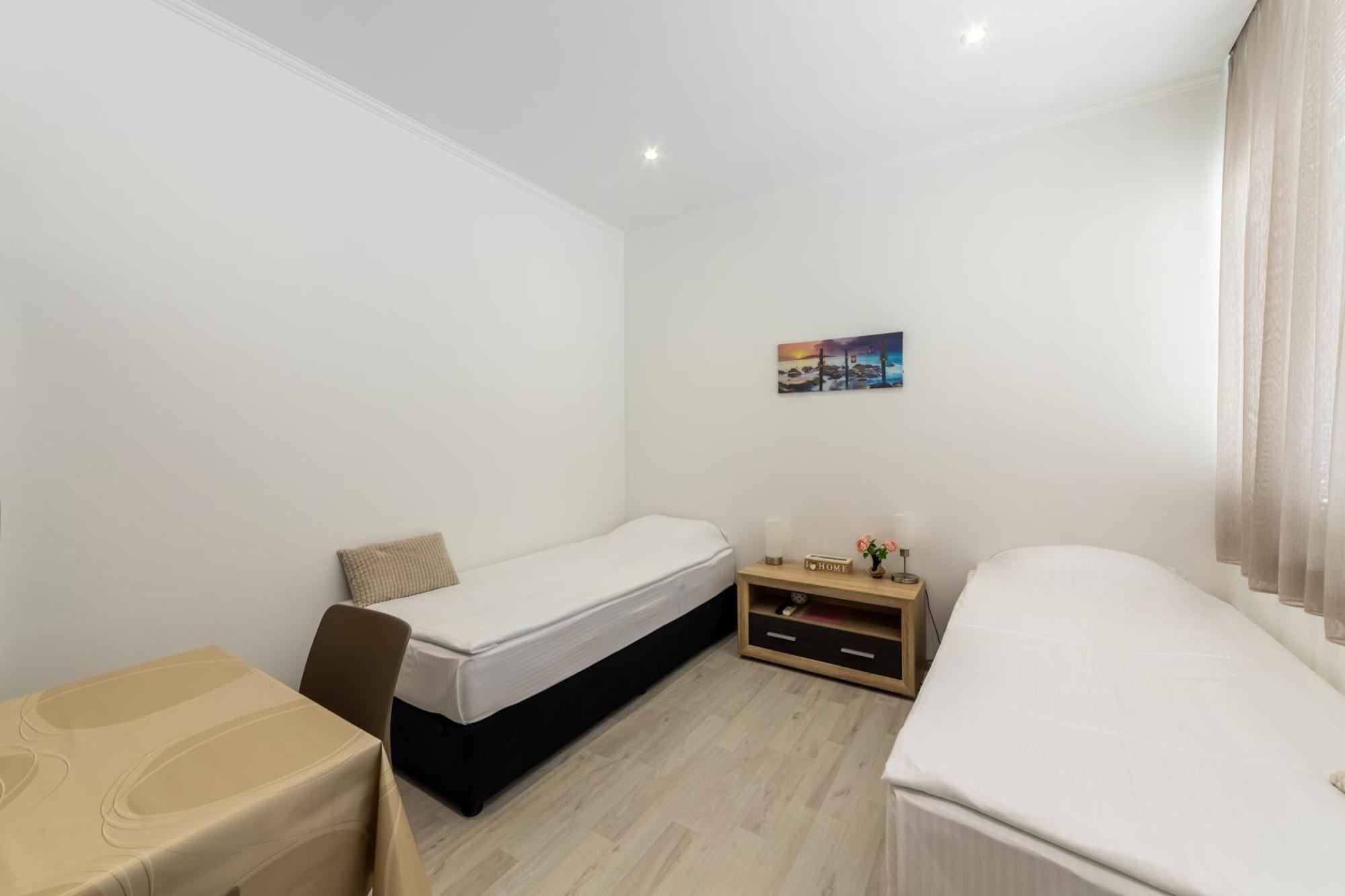E-Home Apartments Warna Exterior foto