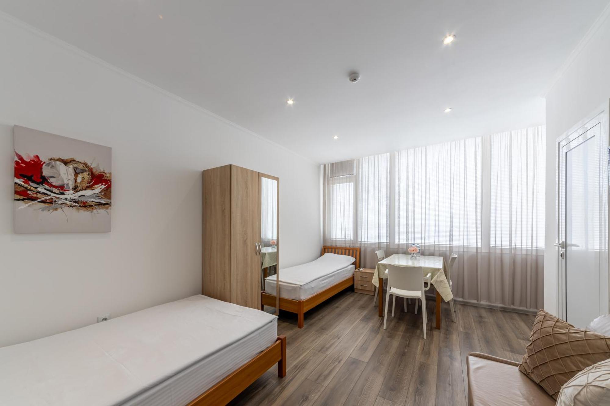E-Home Apartments Warna Exterior foto
