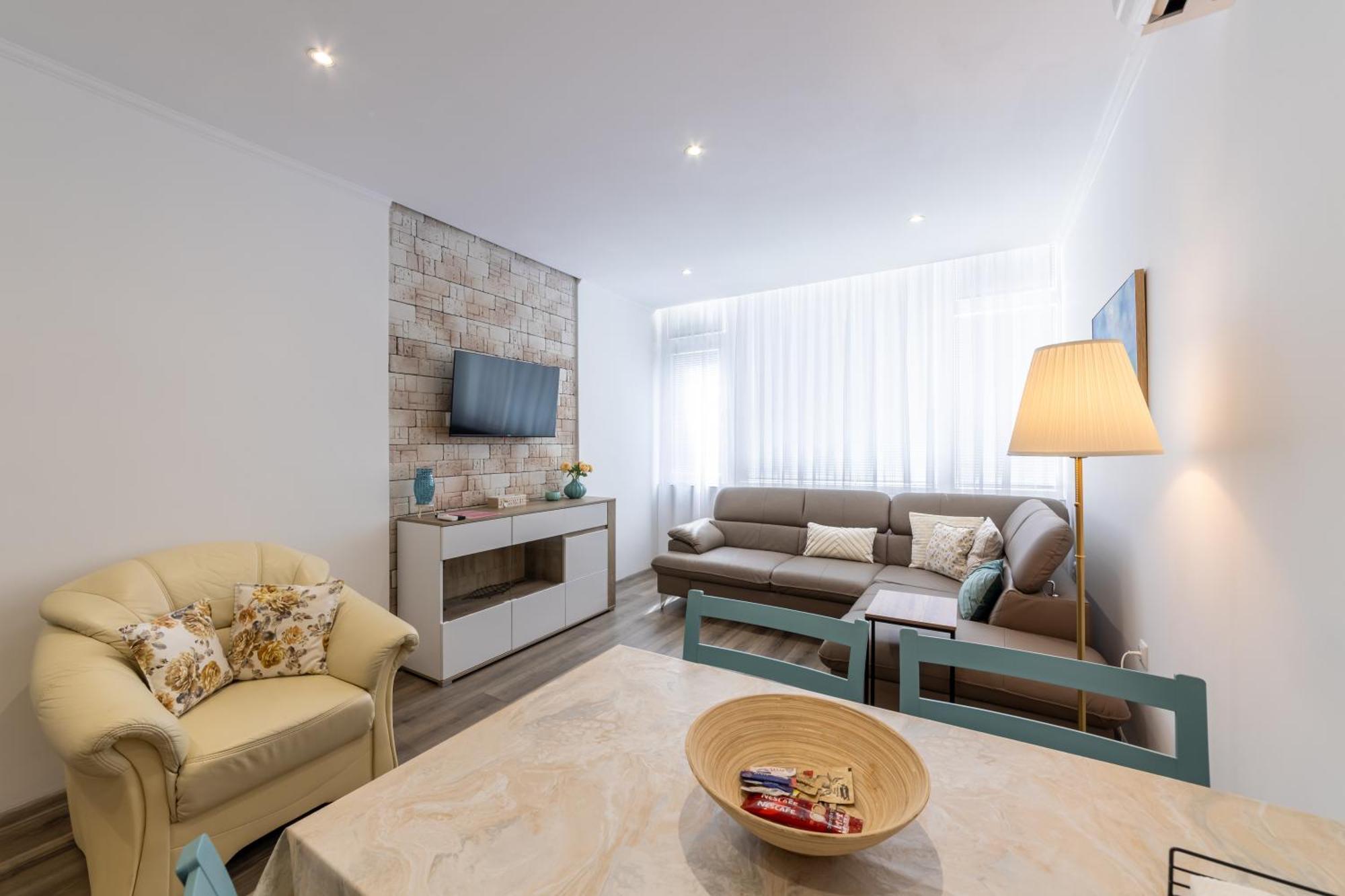 E-Home Apartments Warna Exterior foto